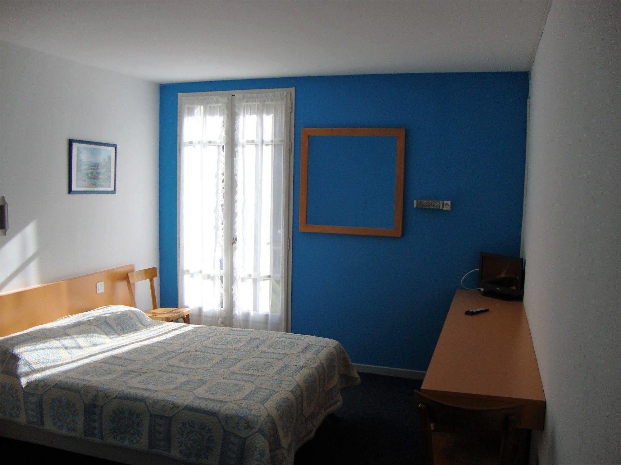 Au Petit Languedoc Hotel Lourdes